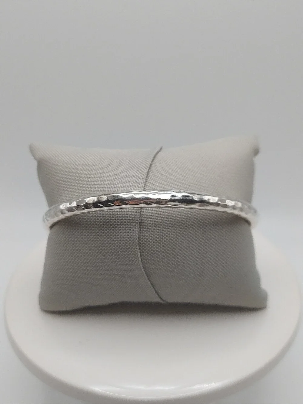 Silpada Retired Hammered Sterling Silver Bangle Vtg Bracelet, GC.